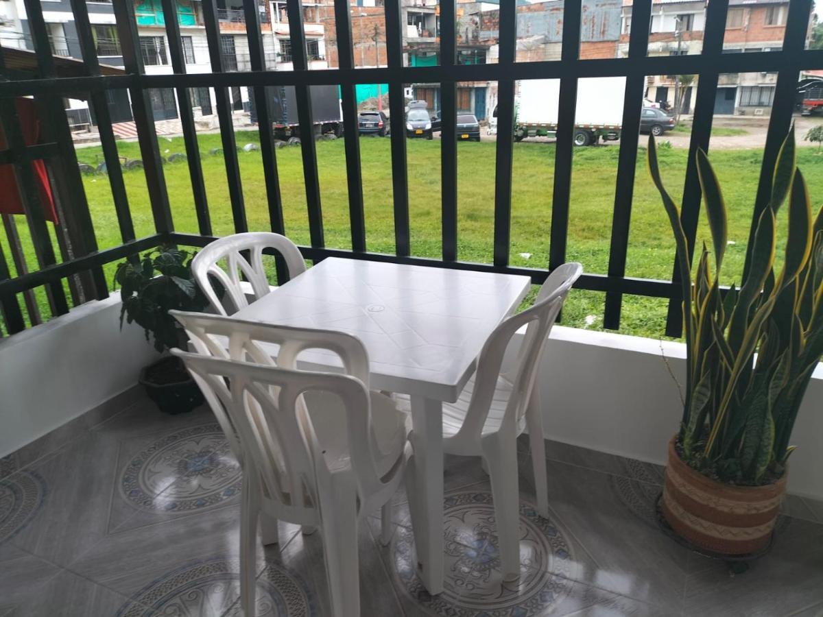 Apartamentos Family Santa Rosa de Cabal Exterior photo